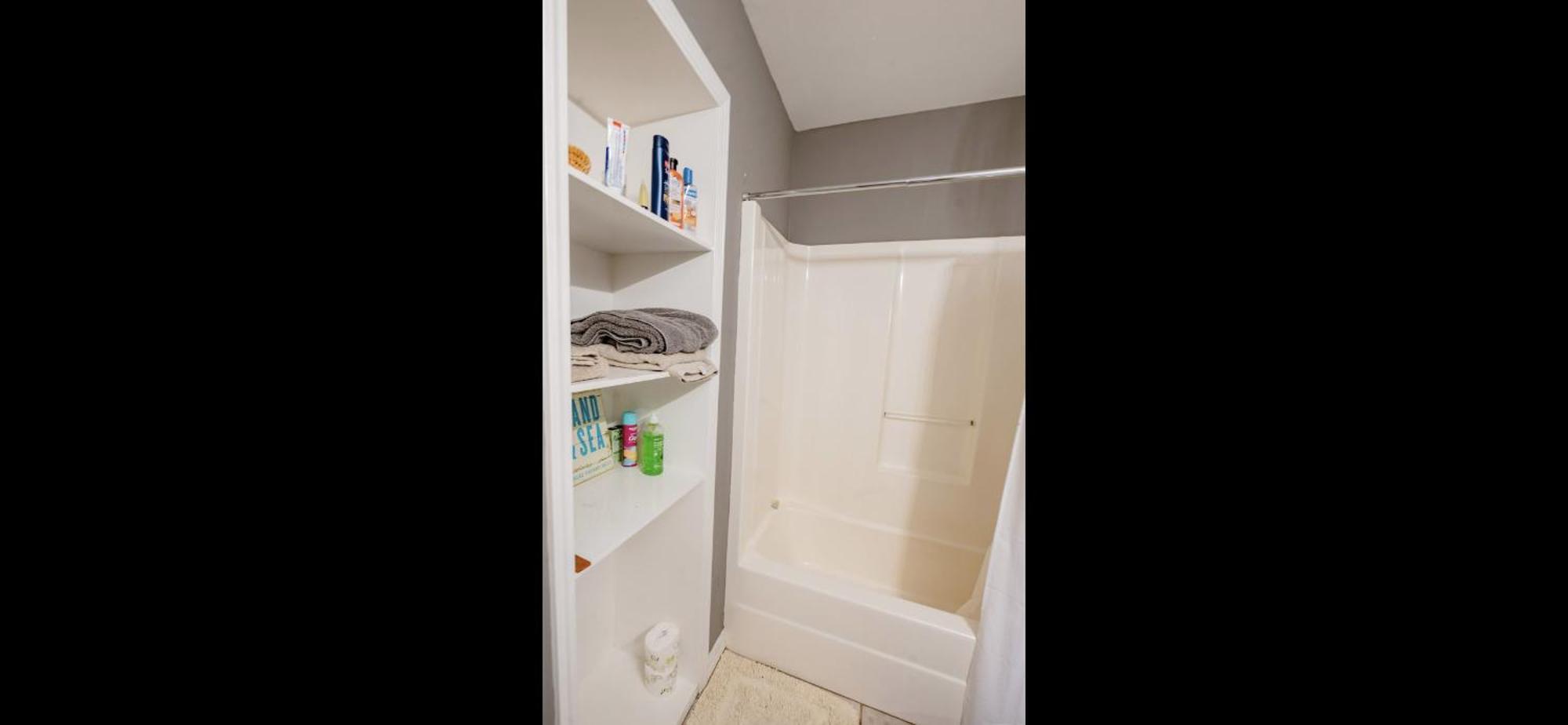 Family Friendly Home In Walking District, 5 Minutes From Beach غولف شورز المظهر الخارجي الصورة
