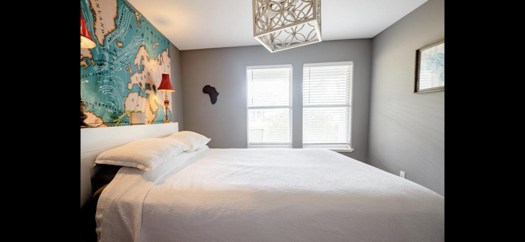 Family Friendly Home In Walking District, 5 Minutes From Beach غولف شورز المظهر الخارجي الصورة