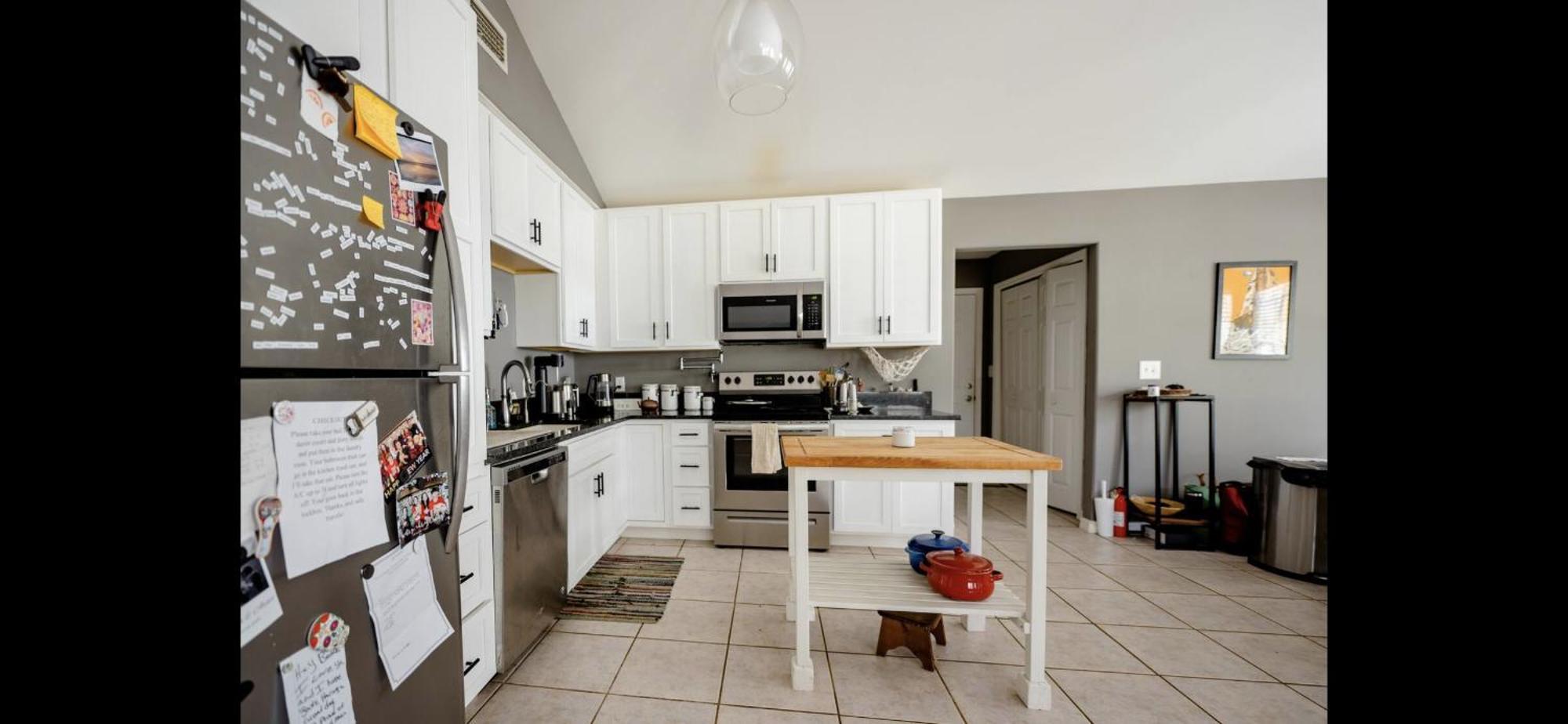 Family Friendly Home In Walking District, 5 Minutes From Beach غولف شورز المظهر الخارجي الصورة